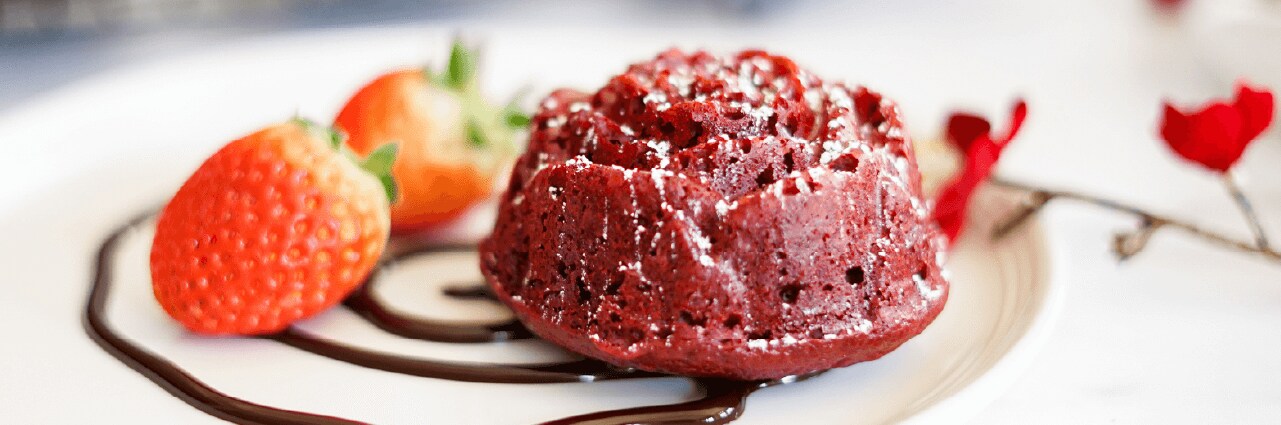 Red Velvet Mini Bundt Cakes